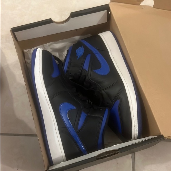 Nike Other - Nike Men's Black and Blue Sneakers